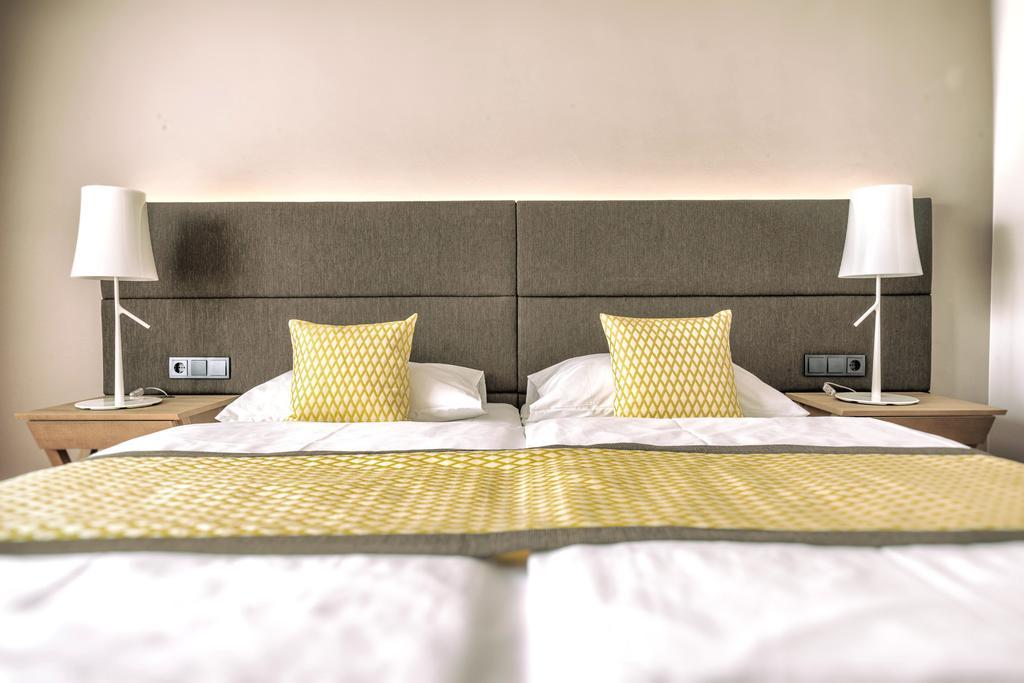 Hotel Turmhof غمبولدسكيرشن الغرفة الصورة