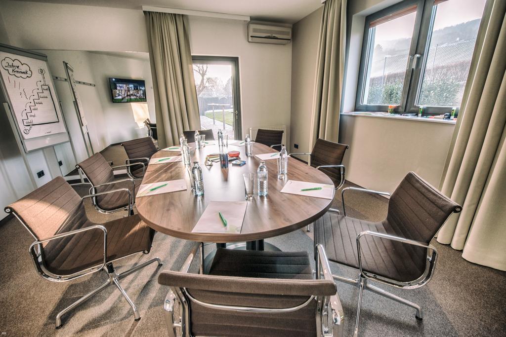 Hotel Turmhof غمبولدسكيرشن المظهر الخارجي الصورة