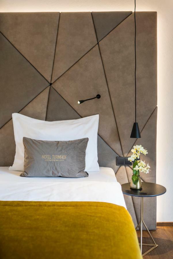 Hotel Turmhof غمبولدسكيرشن المظهر الخارجي الصورة